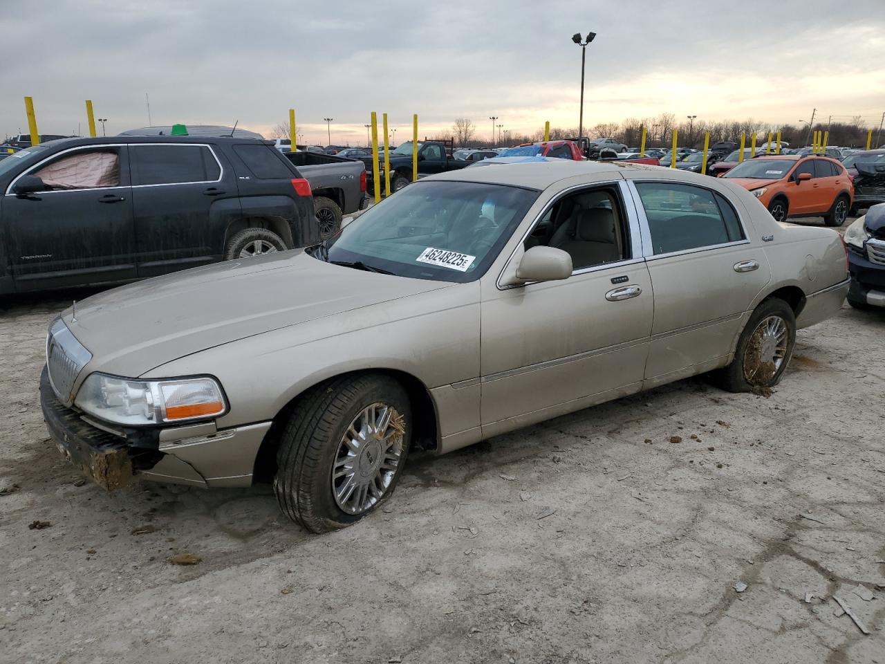 LINCOLN TOWN CAR S 2010