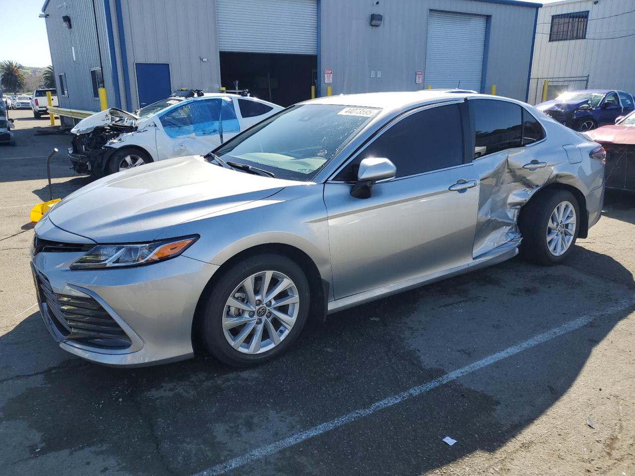 TOYOTA CAMRY LE 2024