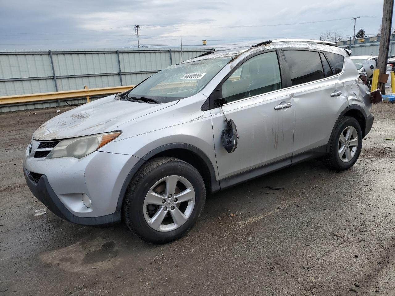TOYOTA RAV4 XLE 2013