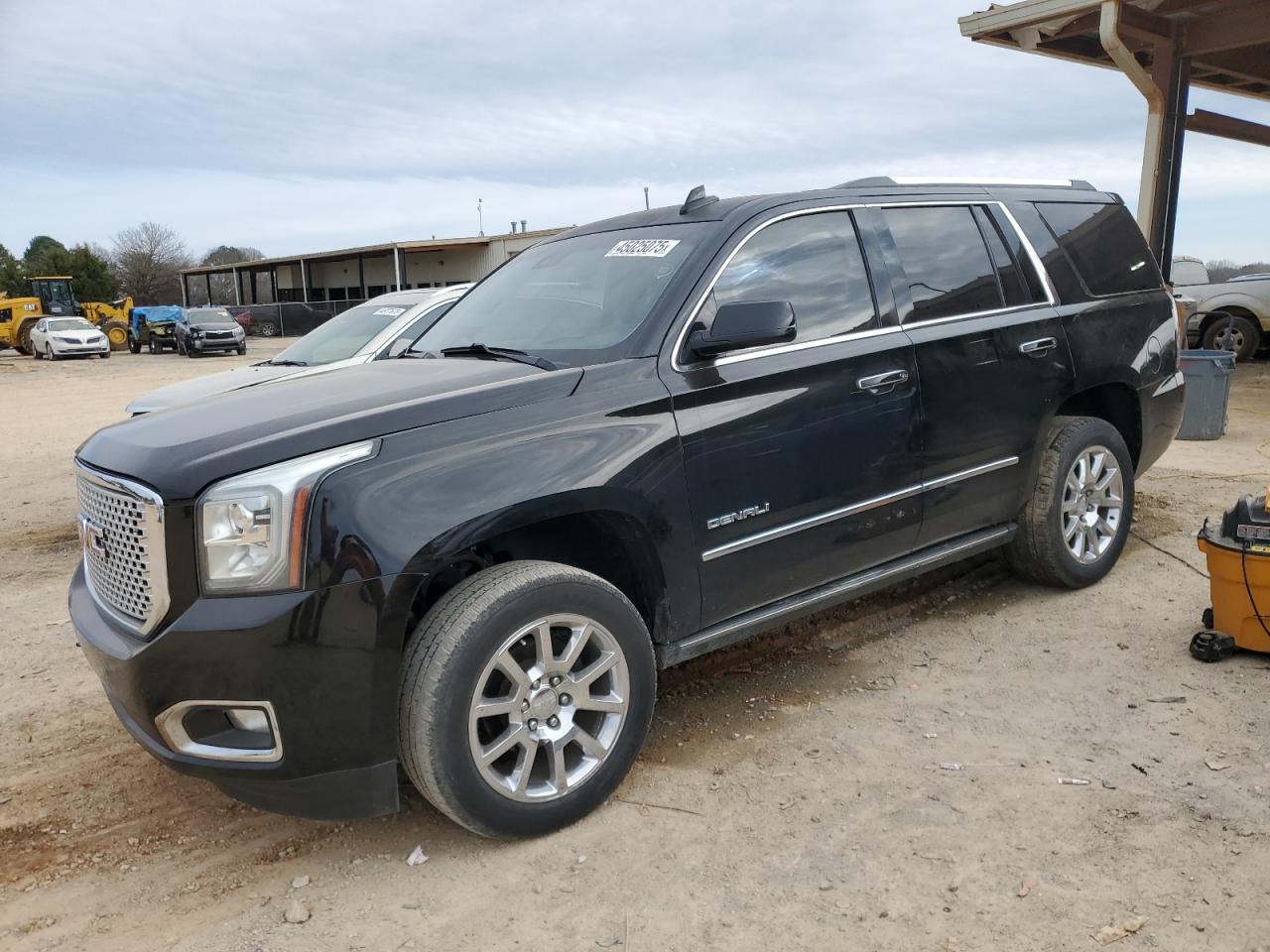 GMC YUKON DENA 2015