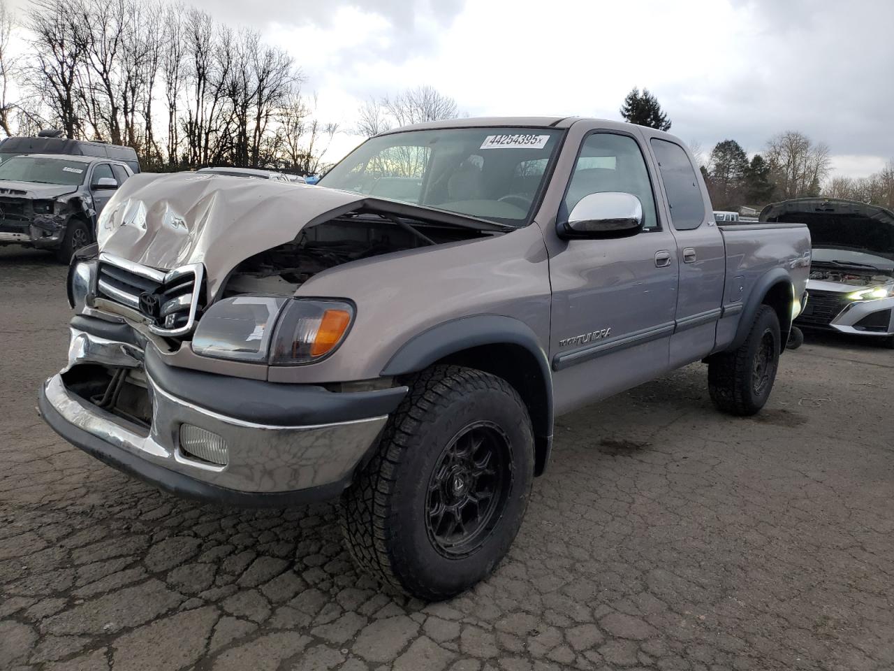 TOYOTA TUNDRA ACC 2002