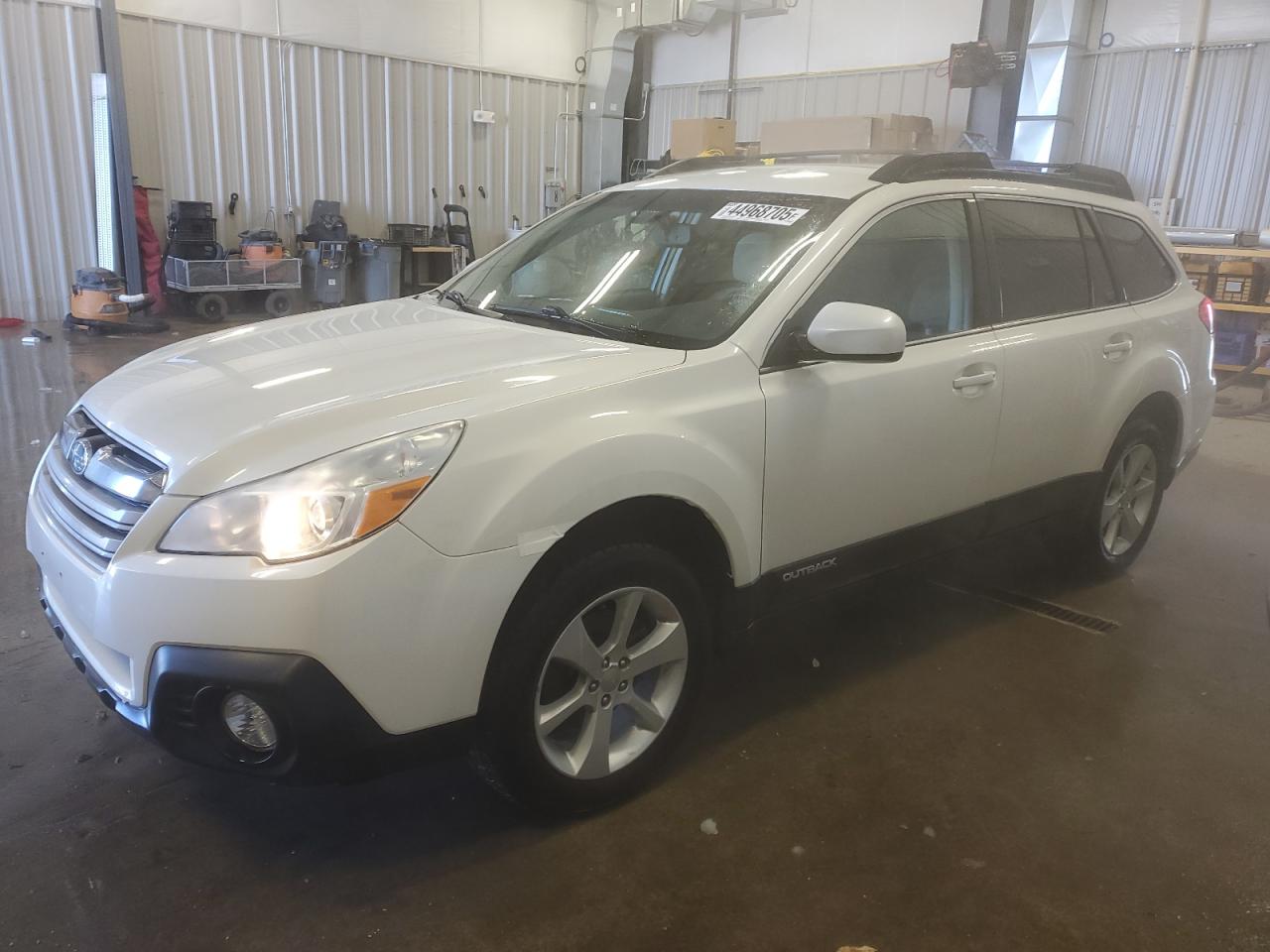 SUBARU OUTBACK 2. 2014