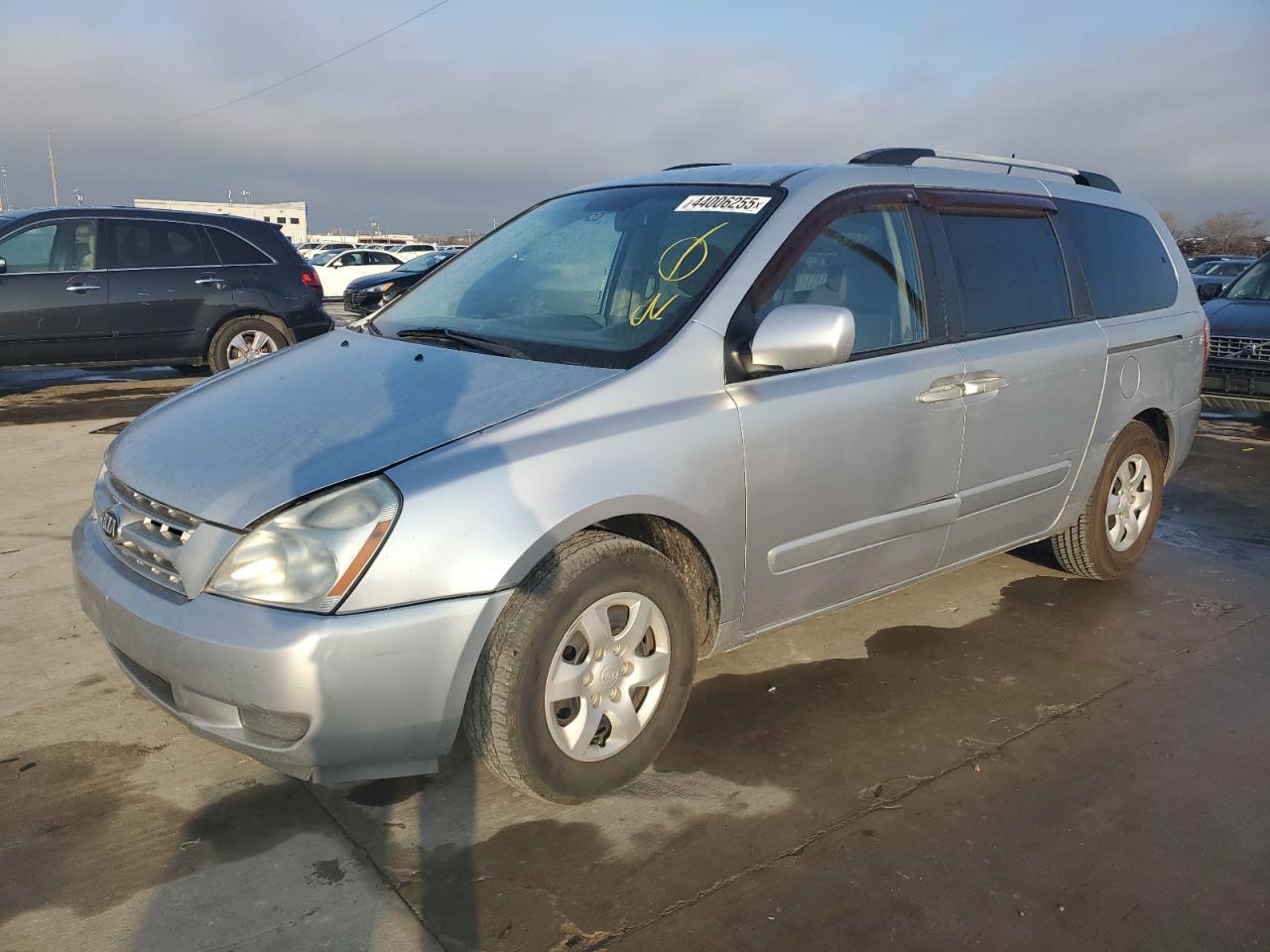 KIA SEDONA LX 2010
