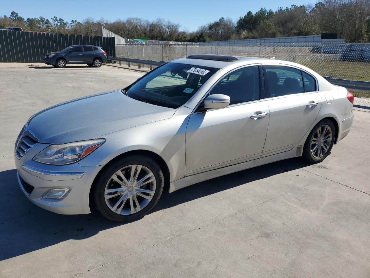 HYUNDAI GENESIS 3. 2013