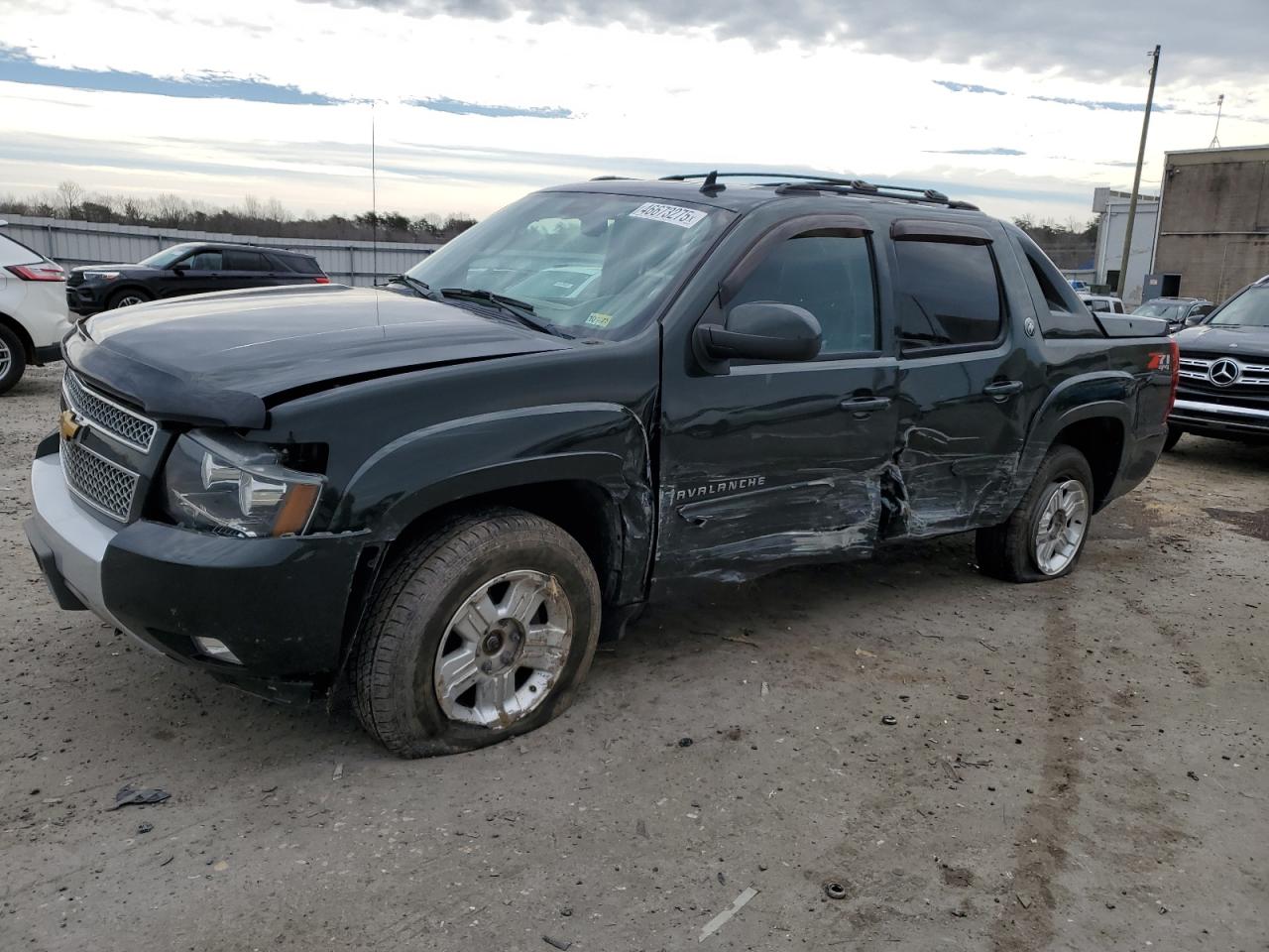 CHEVROLET AVALANCHE 2013