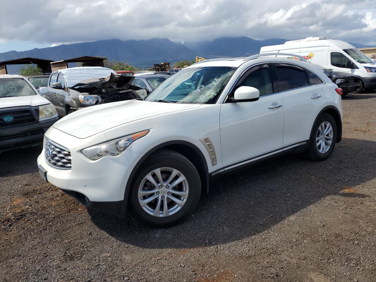 INFINITI FX35 2010