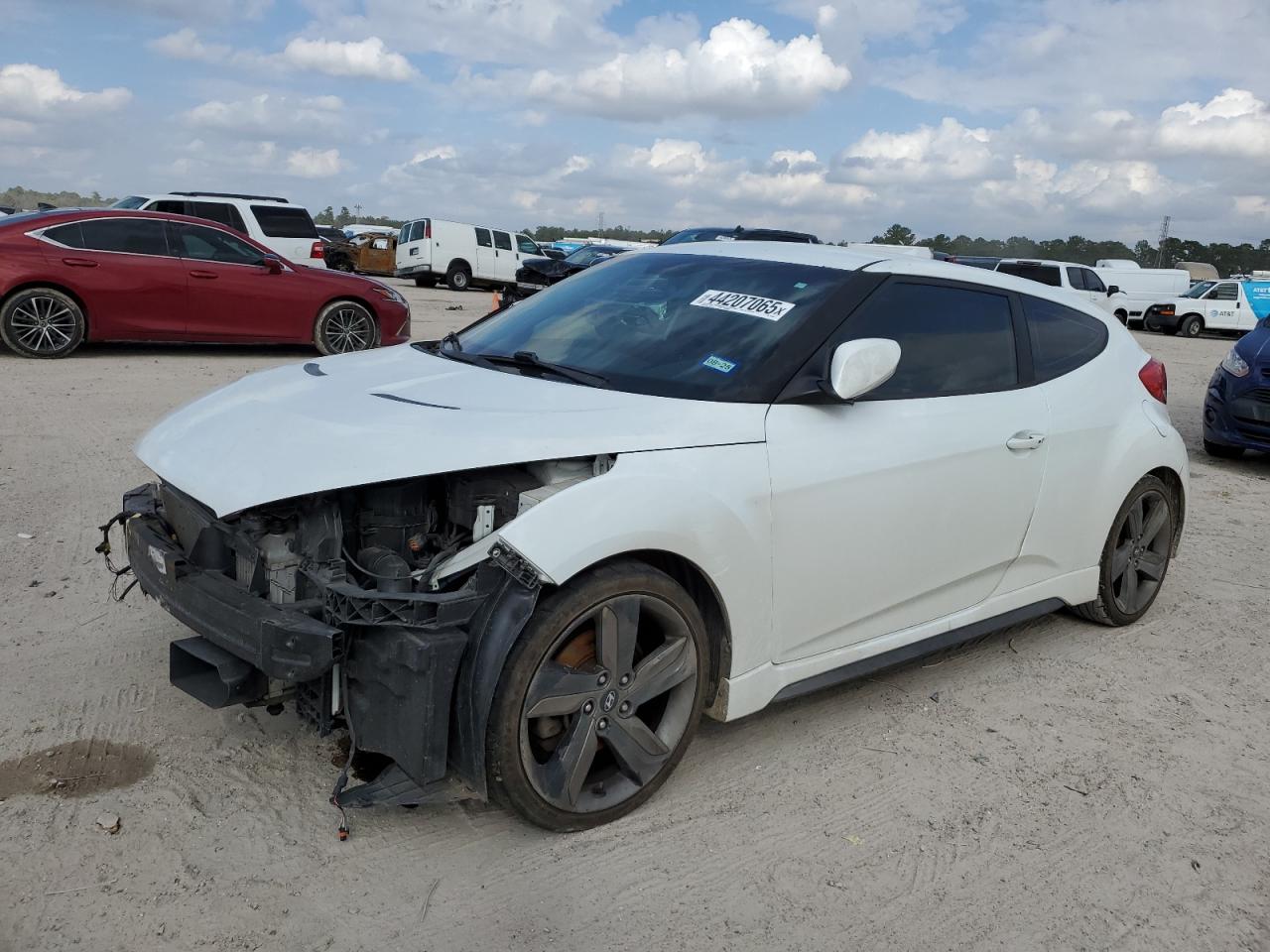 HYUNDAI VELOSTER T 2015