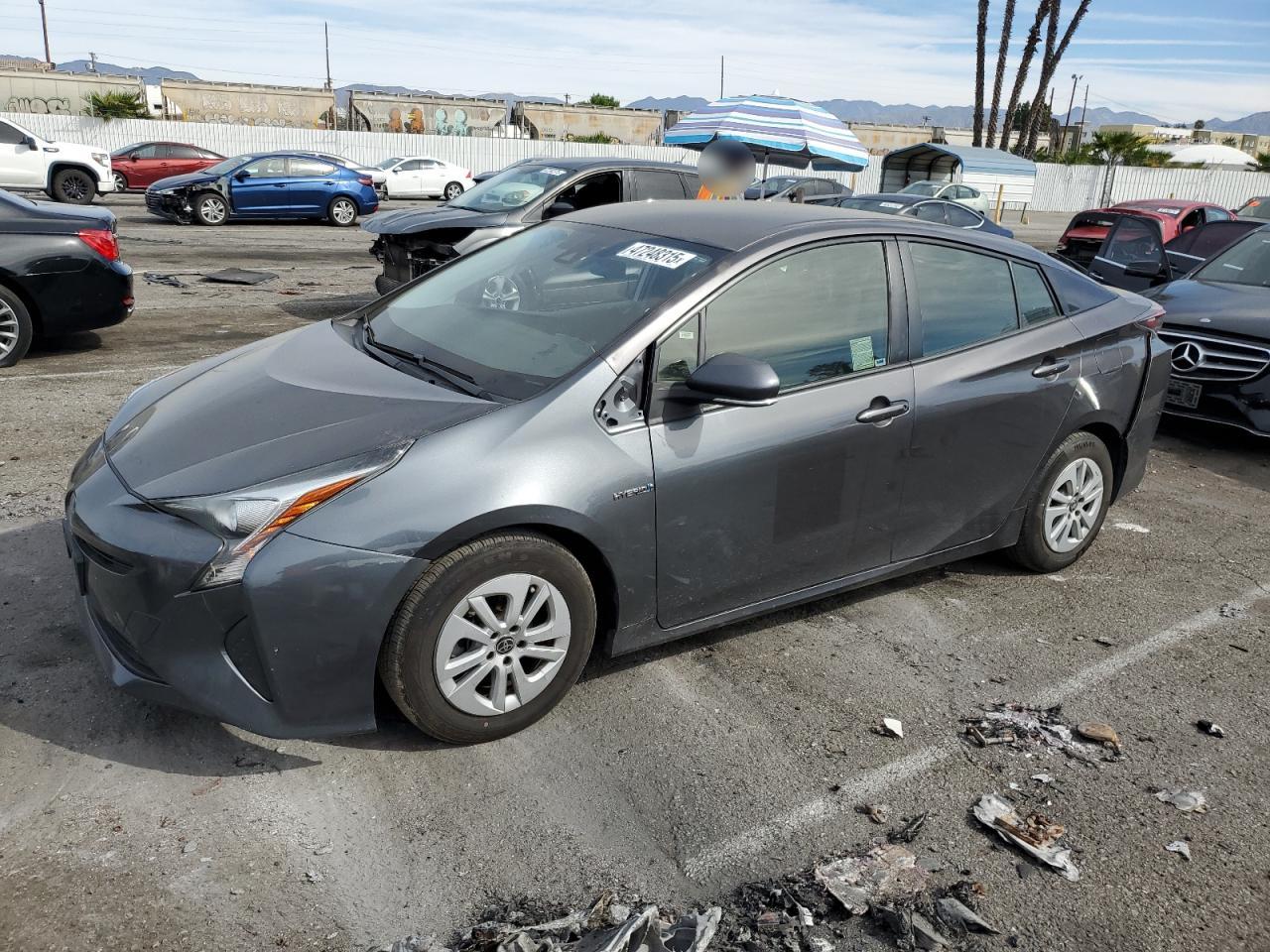 TOYOTA PRIUS 2017