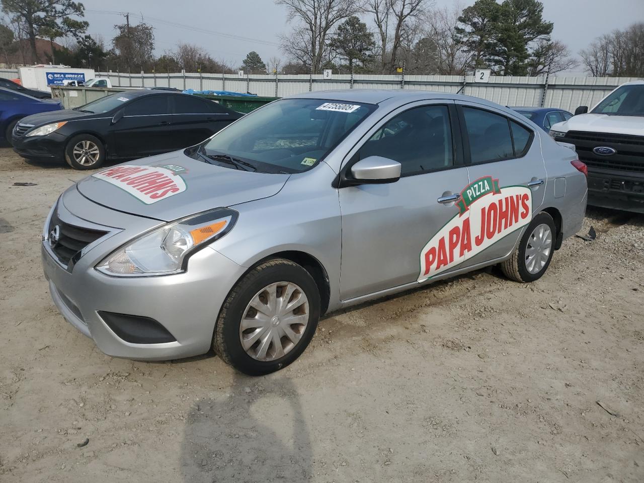 NISSAN VERSA 2017