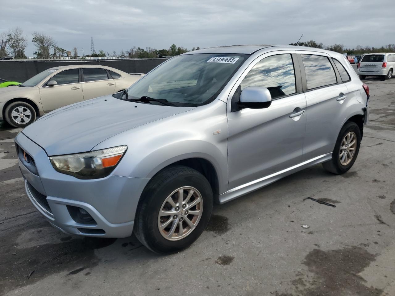 MITSUBISHI OUTLANDER 2011
