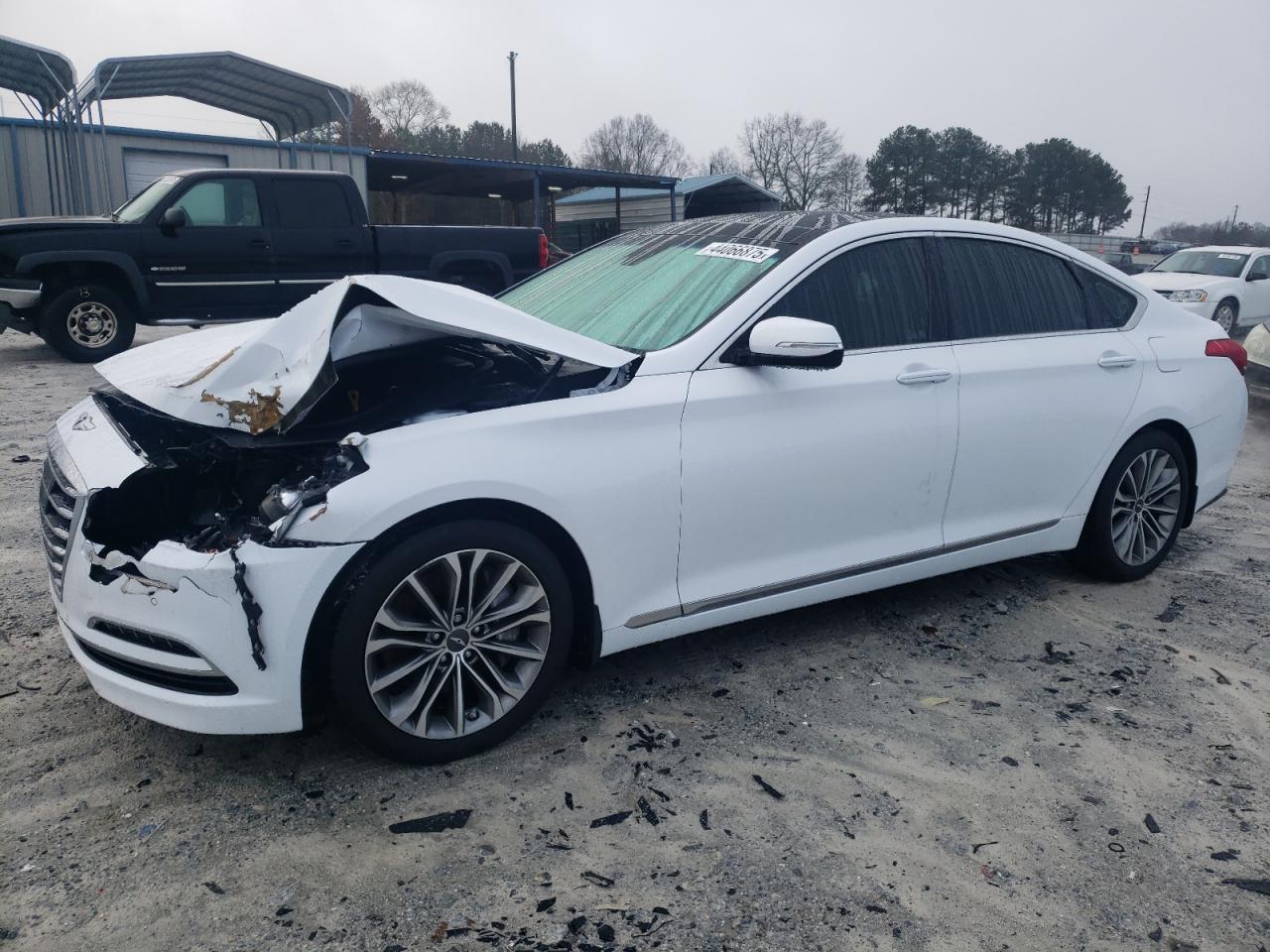 HYUNDAI GENESIS 3. 2015