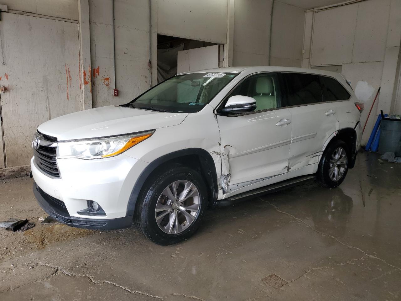 TOYOTA HIGHLANDER 2014