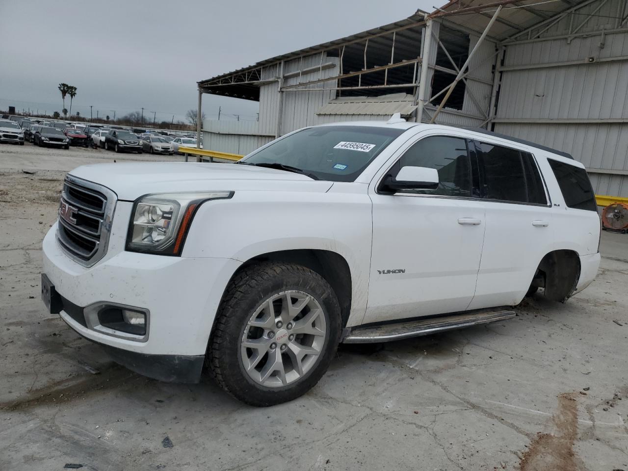 GMC YUKON SLE 2019
