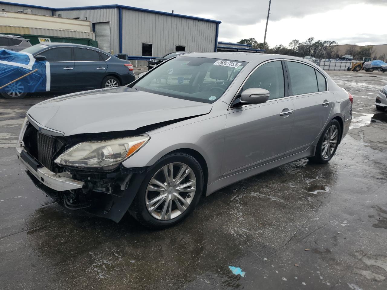 HYUNDAI GENESIS 3. 2012