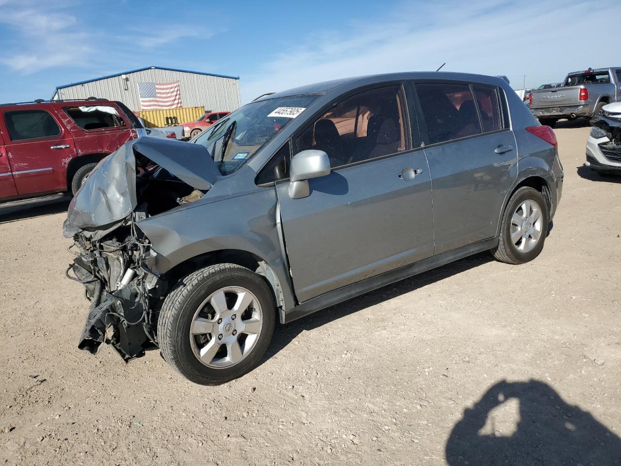 NISSAN VERSA S 2012