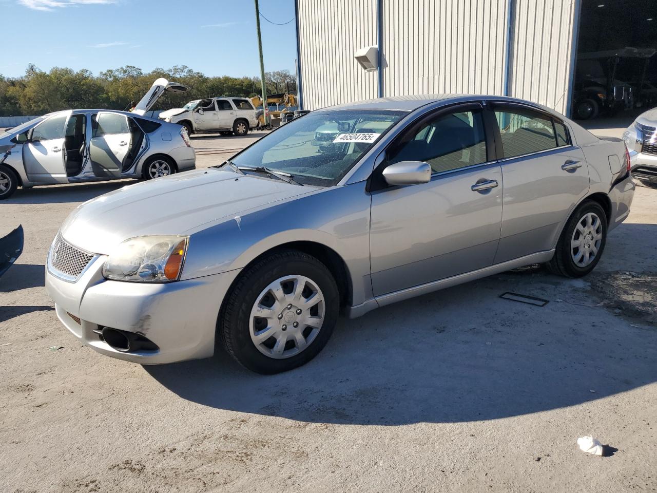 MITSUBISHI GALANT ES 2012