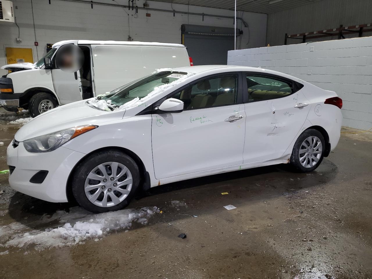 HYUNDAI ELANTRA GL 2013
