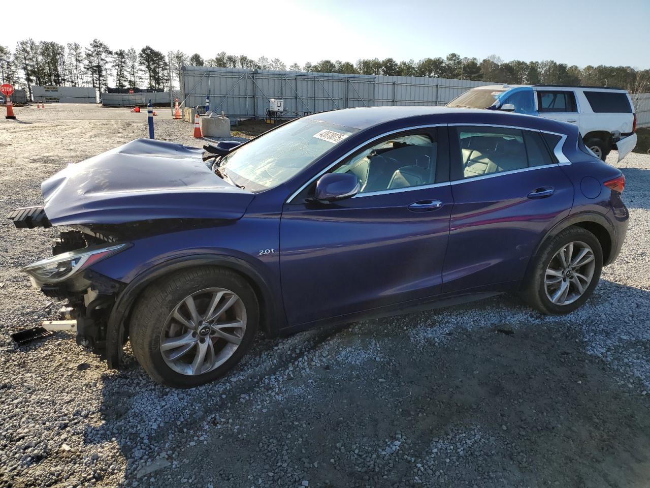 INFINITI QX30 BASE 2017