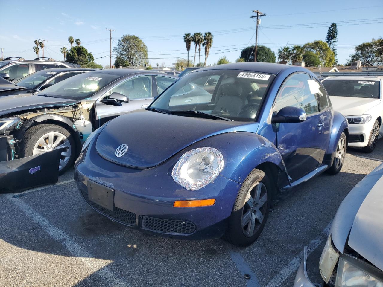 VOLKSWAGEN NEW BEETLE 2006