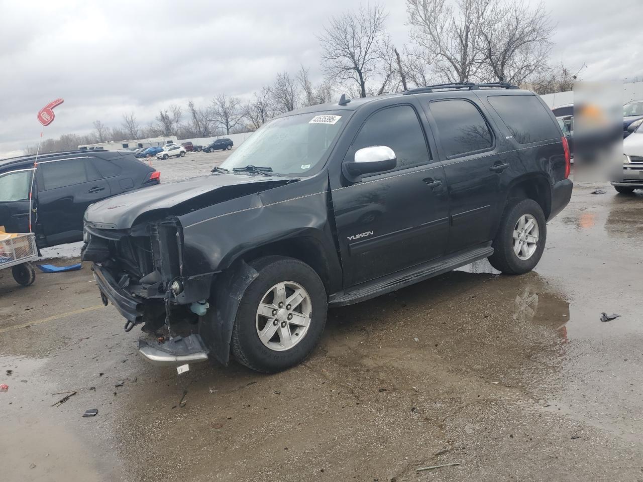 GMC YUKON SLT 2013