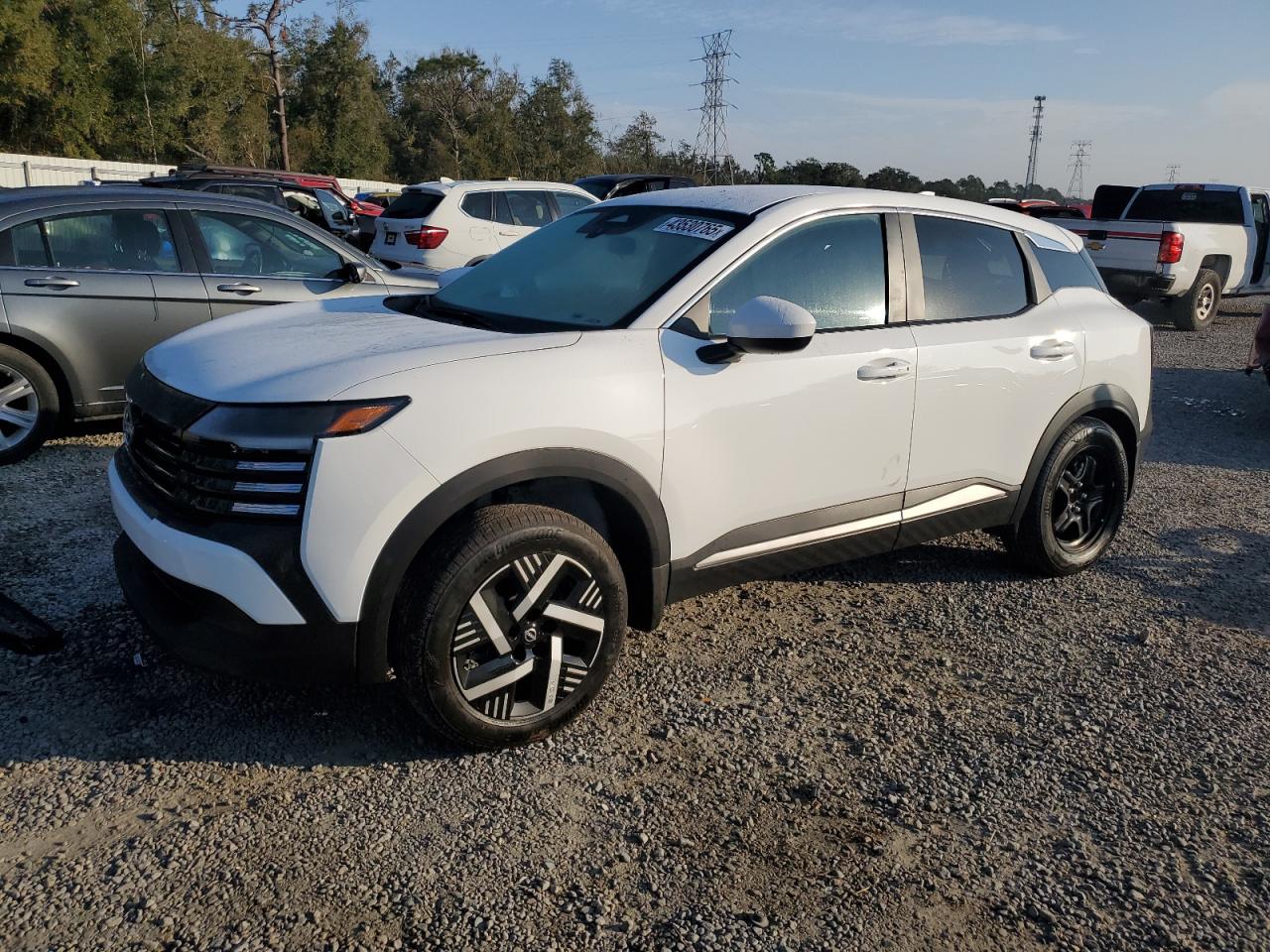 NISSAN KICKS SV 2025