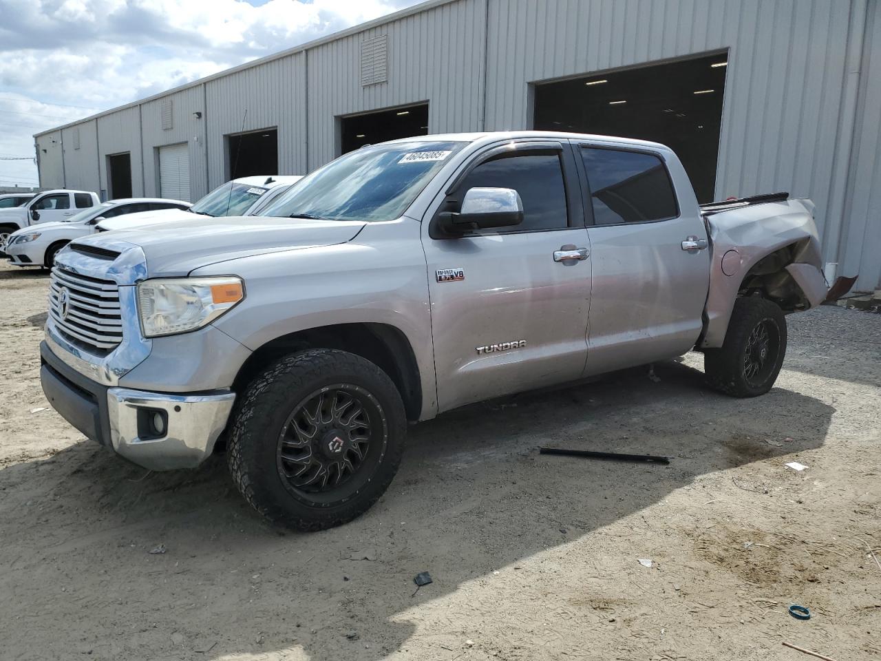 TOYOTA TUNDRA CRE 2015