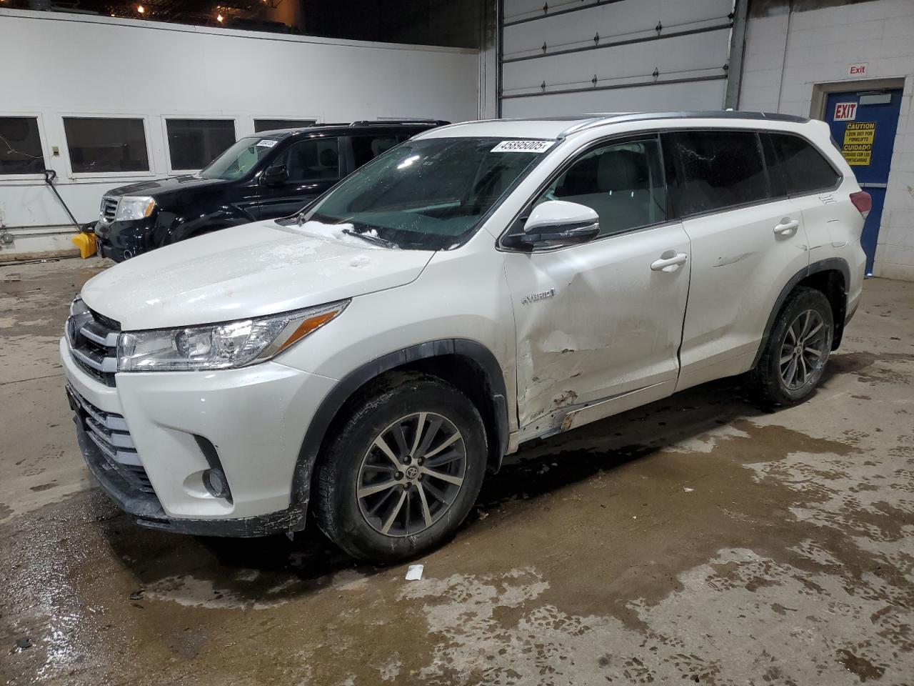 TOYOTA HIGHLANDER 2017