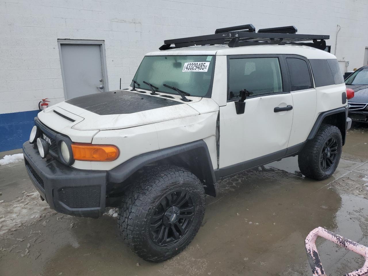 TOYOTA FJ CRUISER 2008