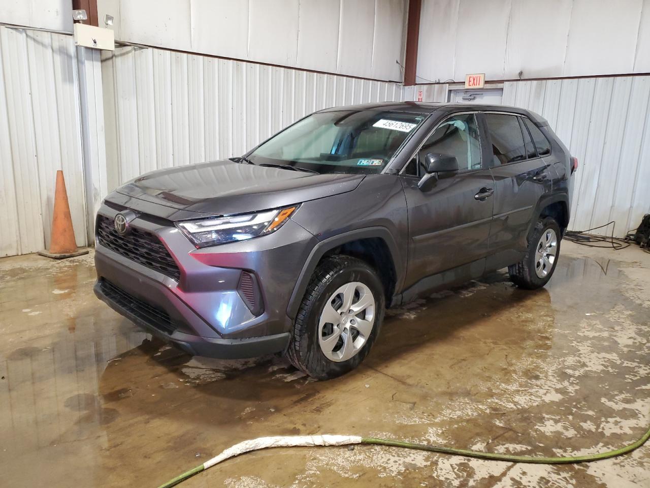 TOYOTA RAV4 LE 2023