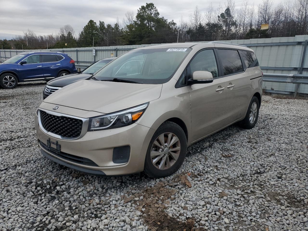 KIA SEDONA 2015