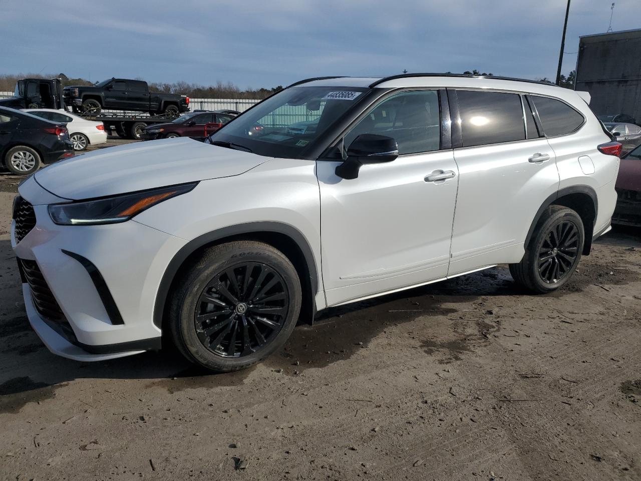 TOYOTA HIGHLANDER 2023