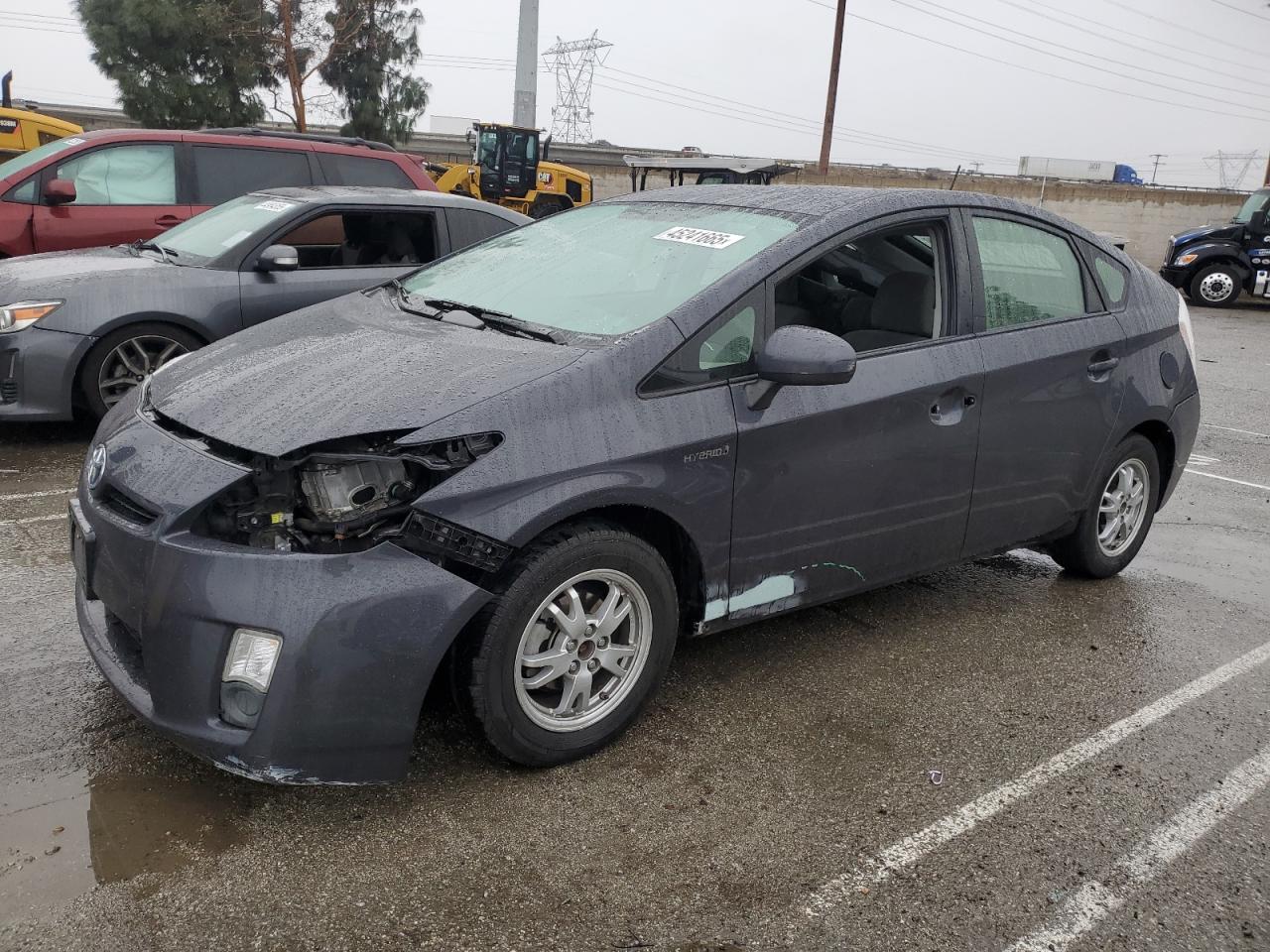 TOYOTA PRIUS 2011