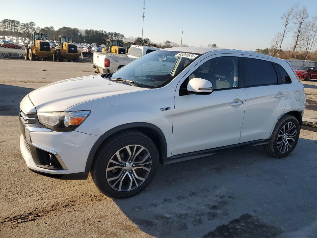 MITSUBISHI OUTLANDER 2018