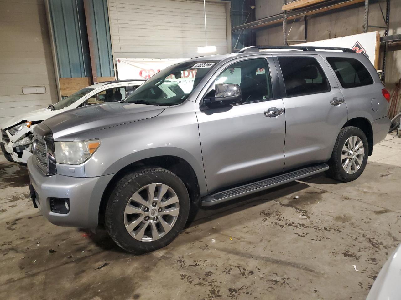TOYOTA SEQUOIA LI 2011