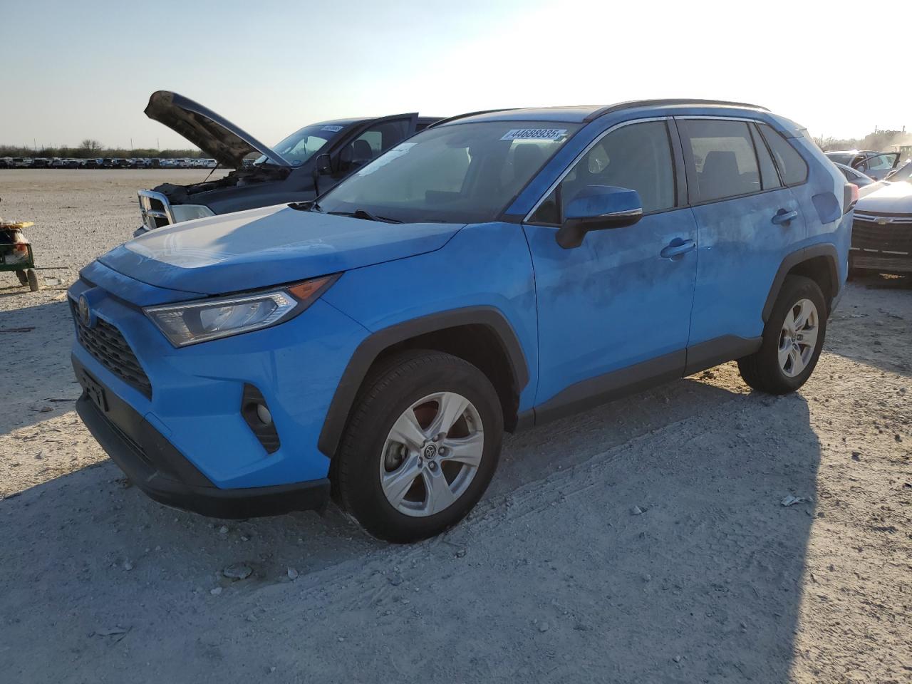 TOYOTA RAV4 XLE 2019