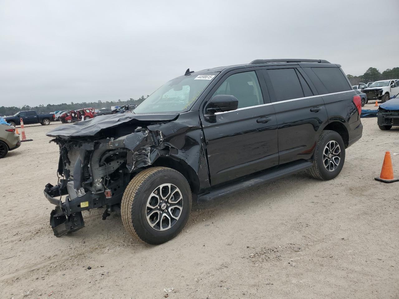 FORD EXPEDITION 2024