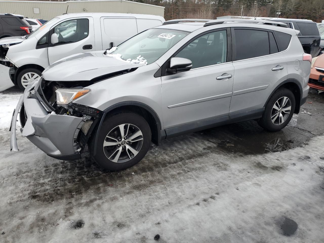 TOYOTA RAV4 XLE 2017