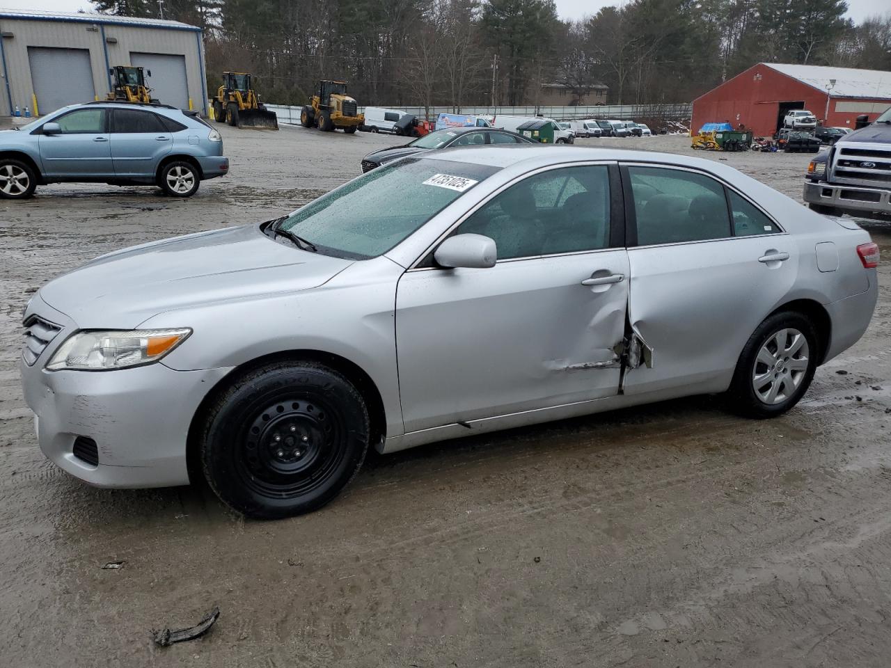 TOYOTA CAMRY BASE 2011