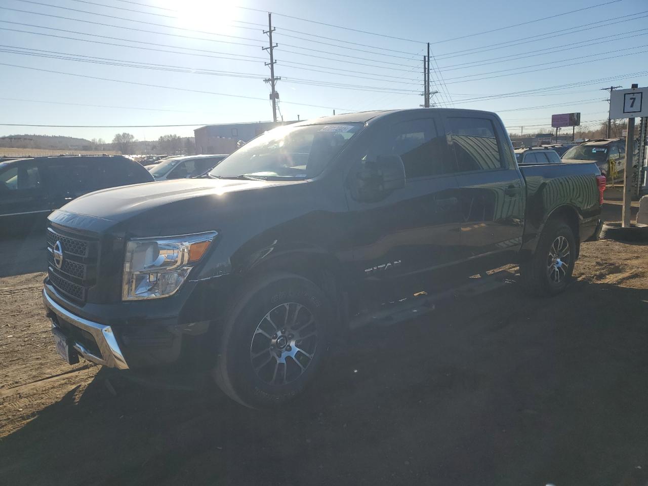 NISSAN TITAN SV 2022