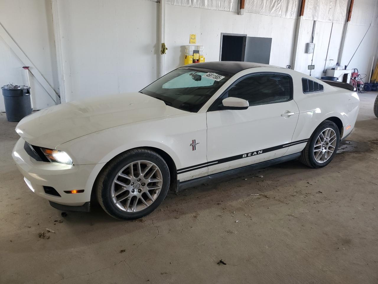 FORD MUSTANG 2012