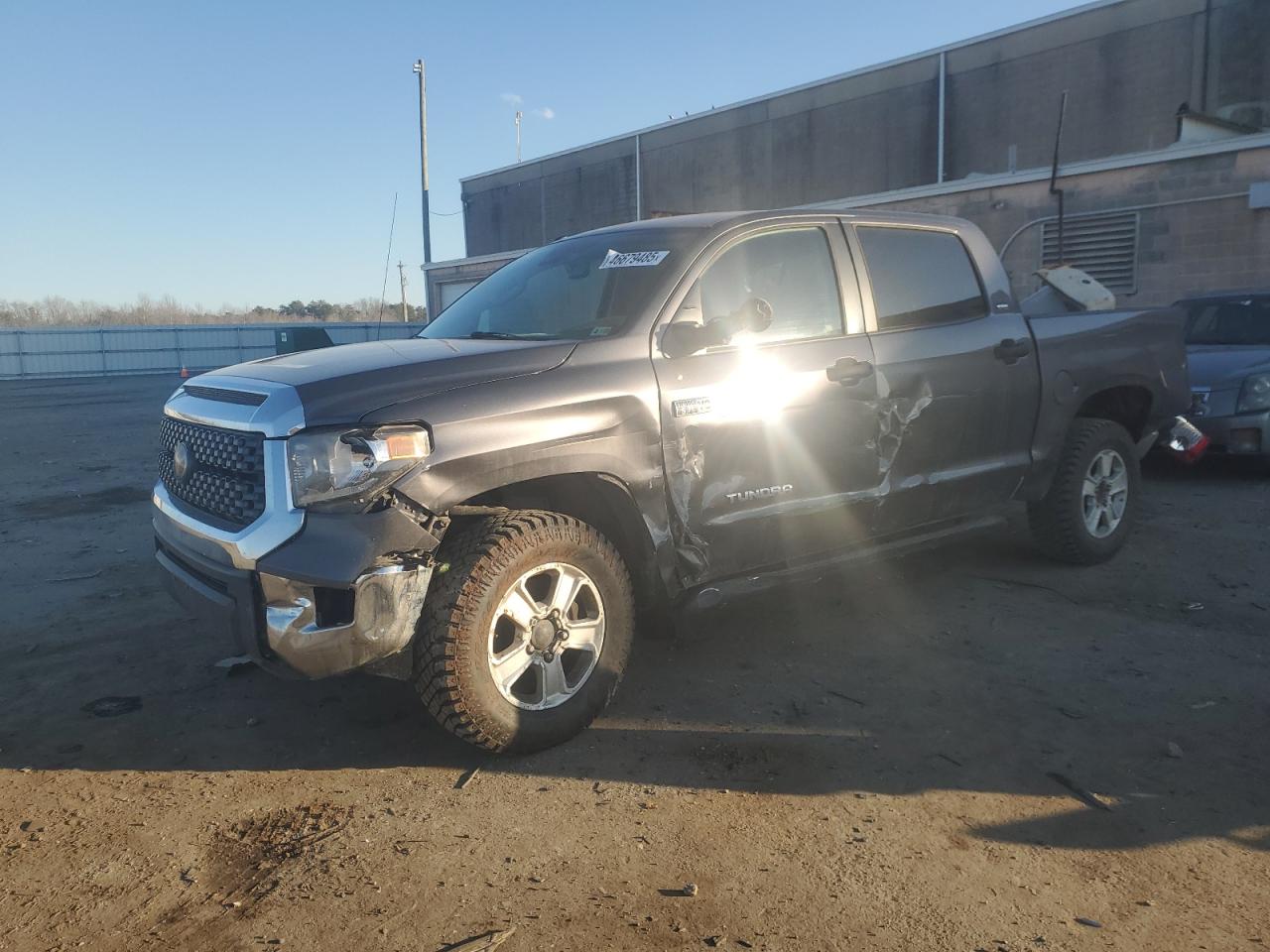 TOYOTA TUNDRA 2018