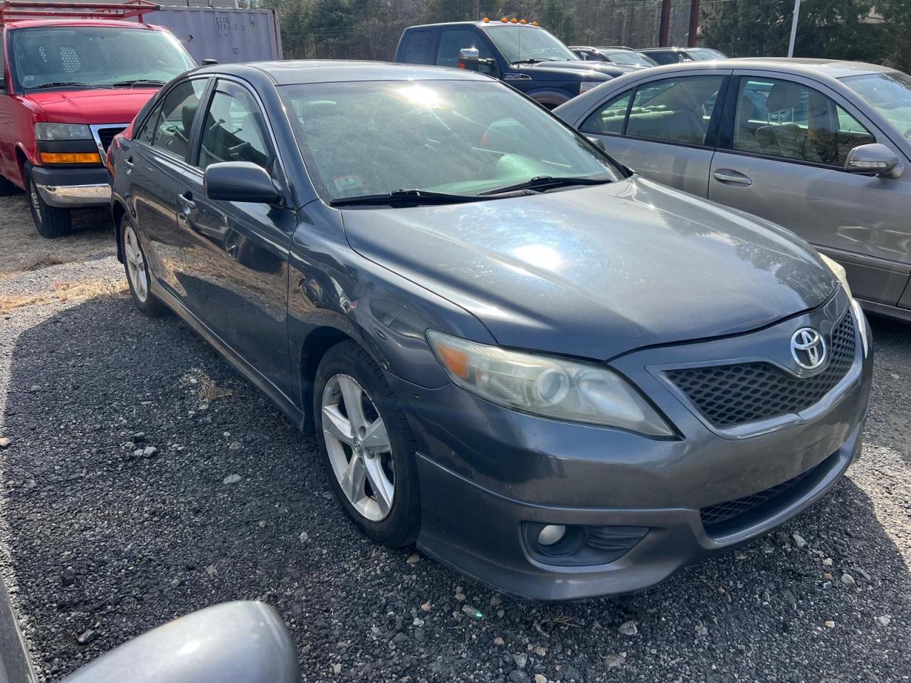 TOYOTA CAMRY BASE 2010