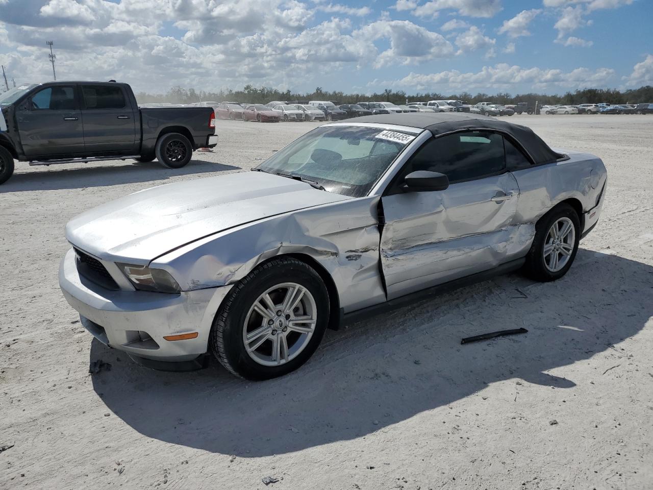 FORD MUSTANG 2012