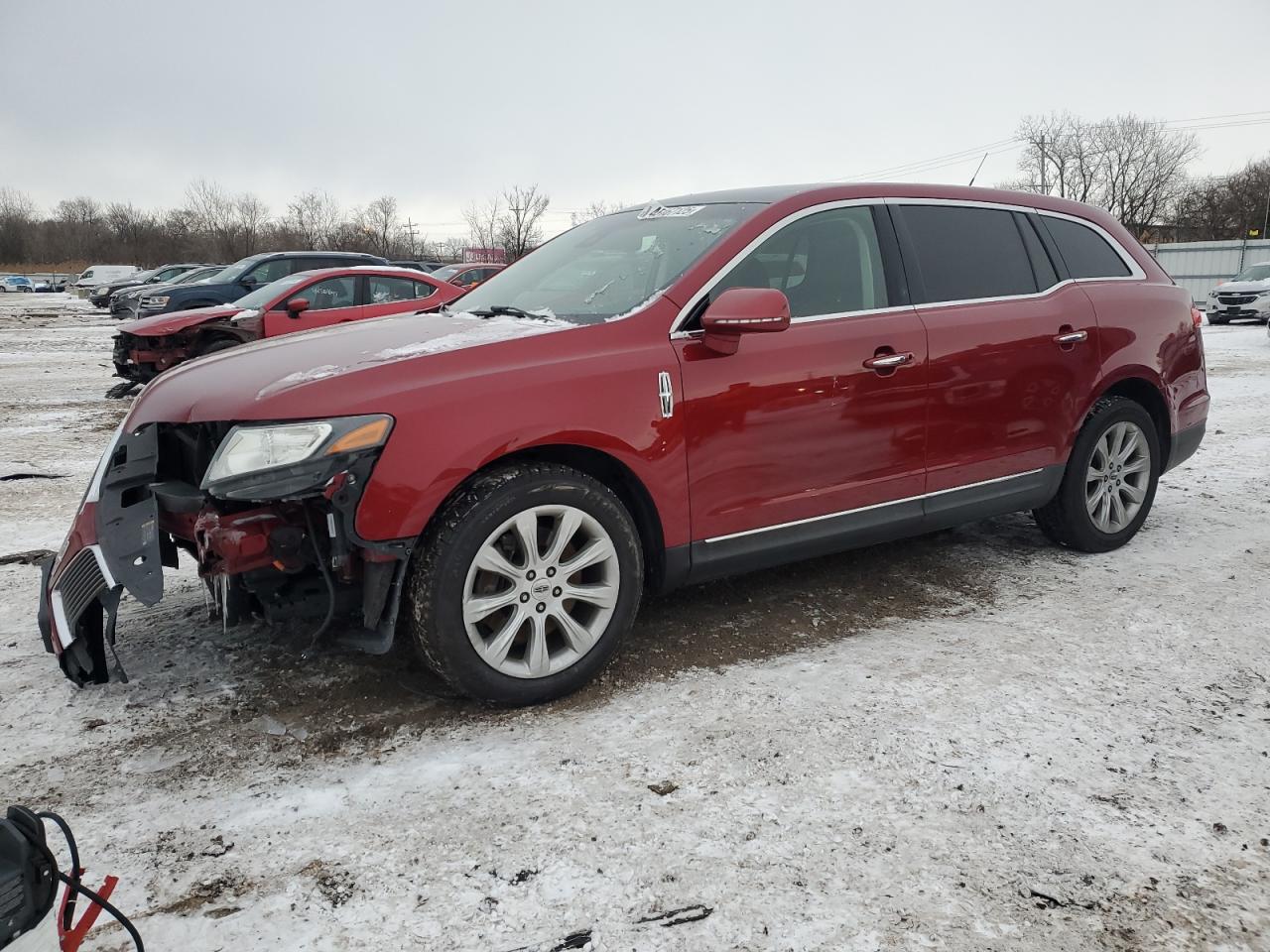 LINCOLN MKT 2013