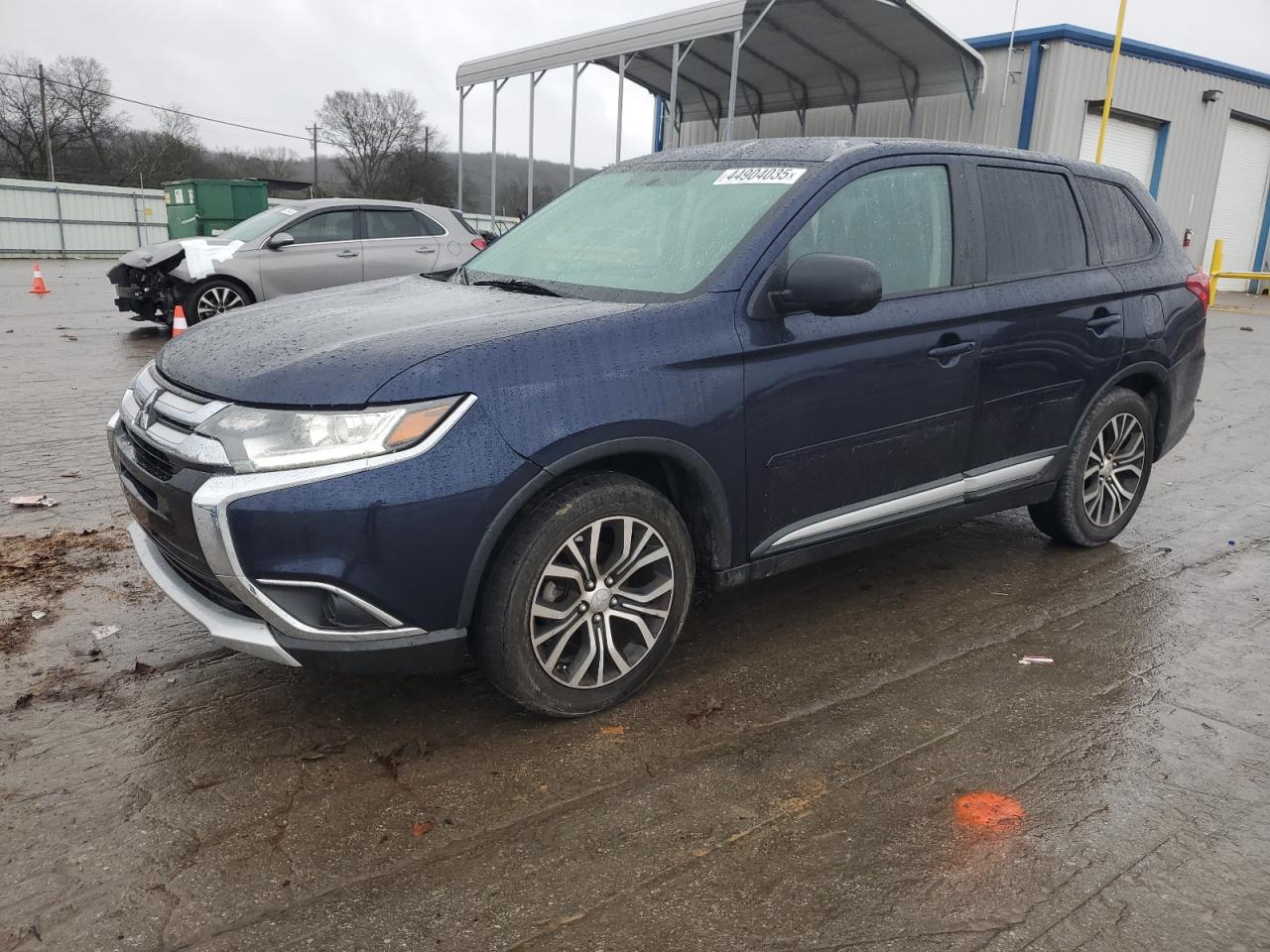 MITSUBISHI OUTLANDER 2017