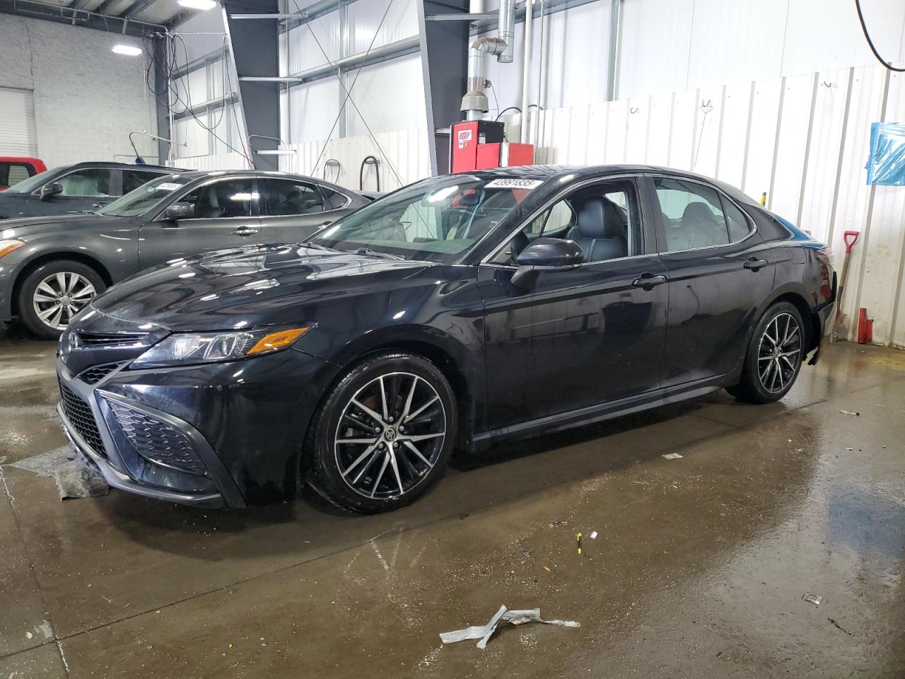 TOYOTA CAMRY SE 2021