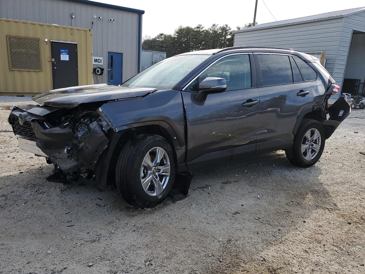TOYOTA RAV4 XLE 2024