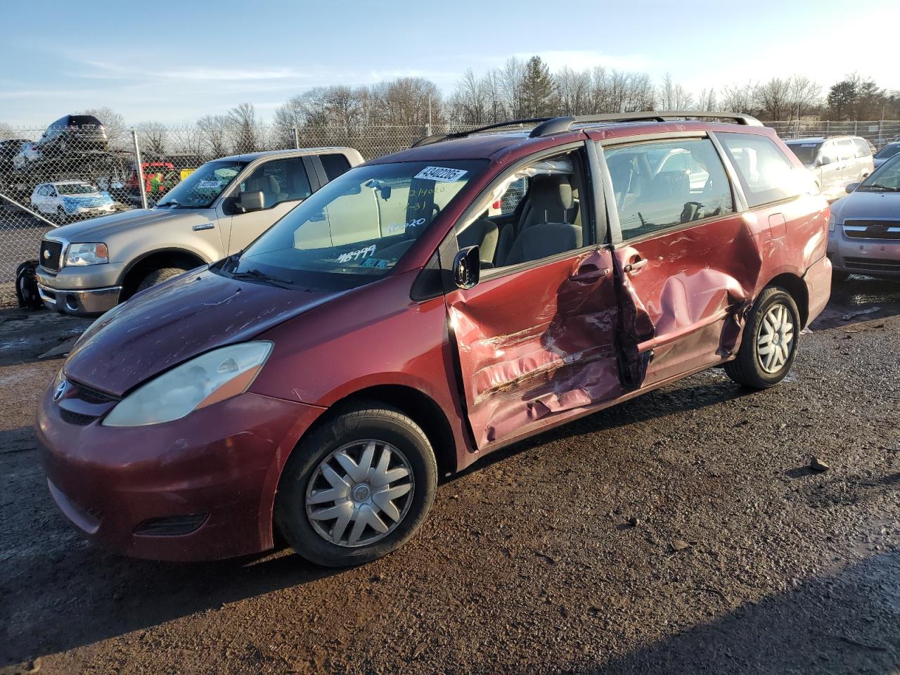 TOYOTA SIENNA CE 2008