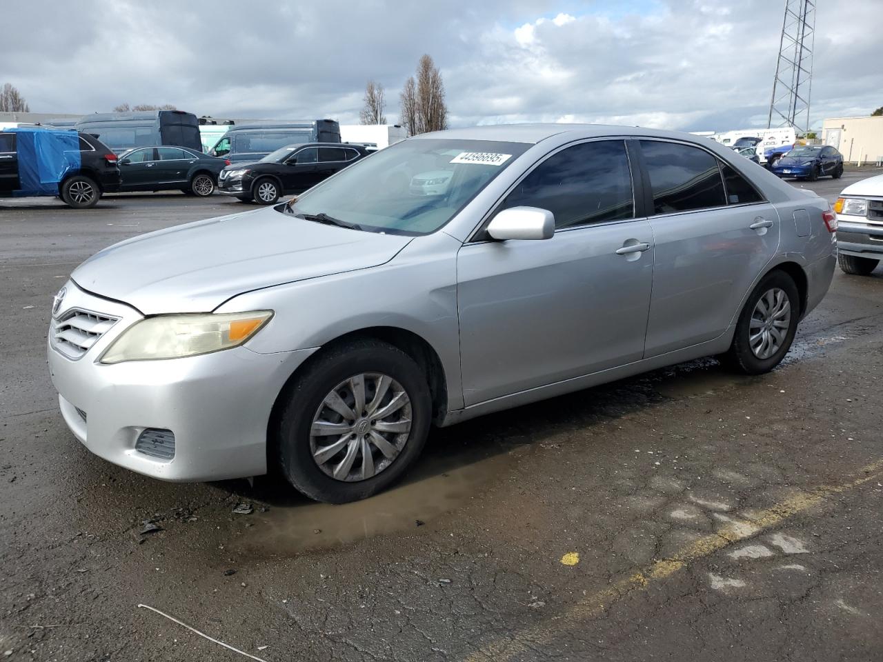 TOYOTA CAMRY BASE 2010