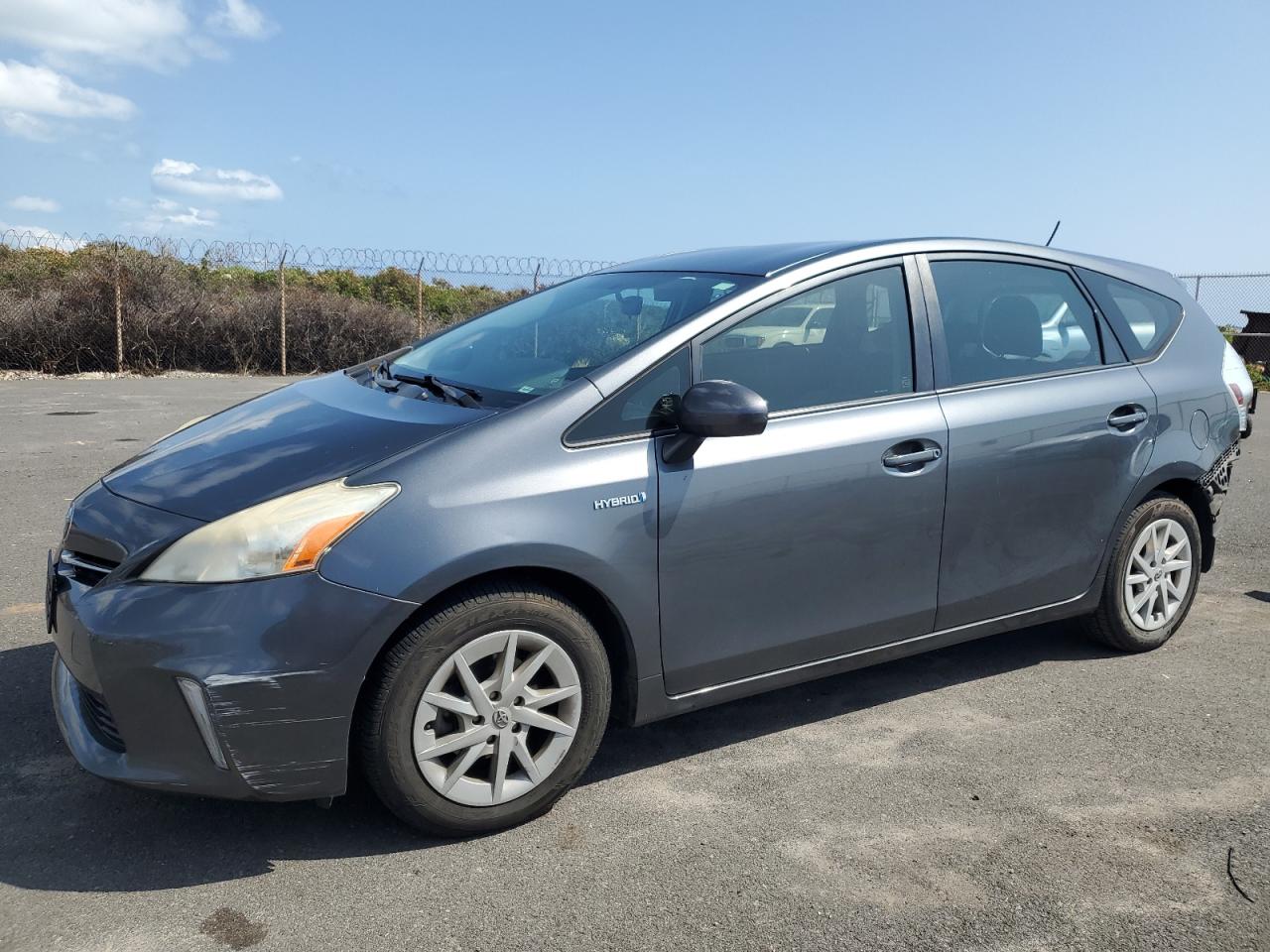 TOYOTA PRIUS V 2012